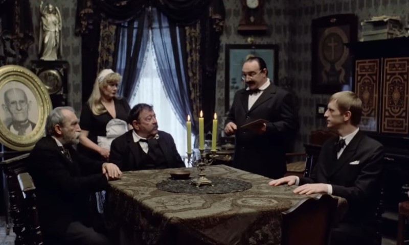 Scena iz filma "Maratonci trče počasni krug"